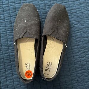 TOMS Women's Black Slip-On Loafers